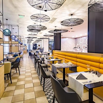 44o أ ب أ Barcelo Royal Beach فندق في شاطئ مشمس