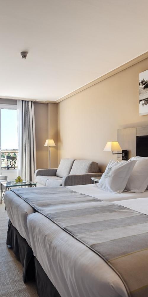 Barcelo Montecastillo Golf فندق فاخر وجولف في خيريز قادس