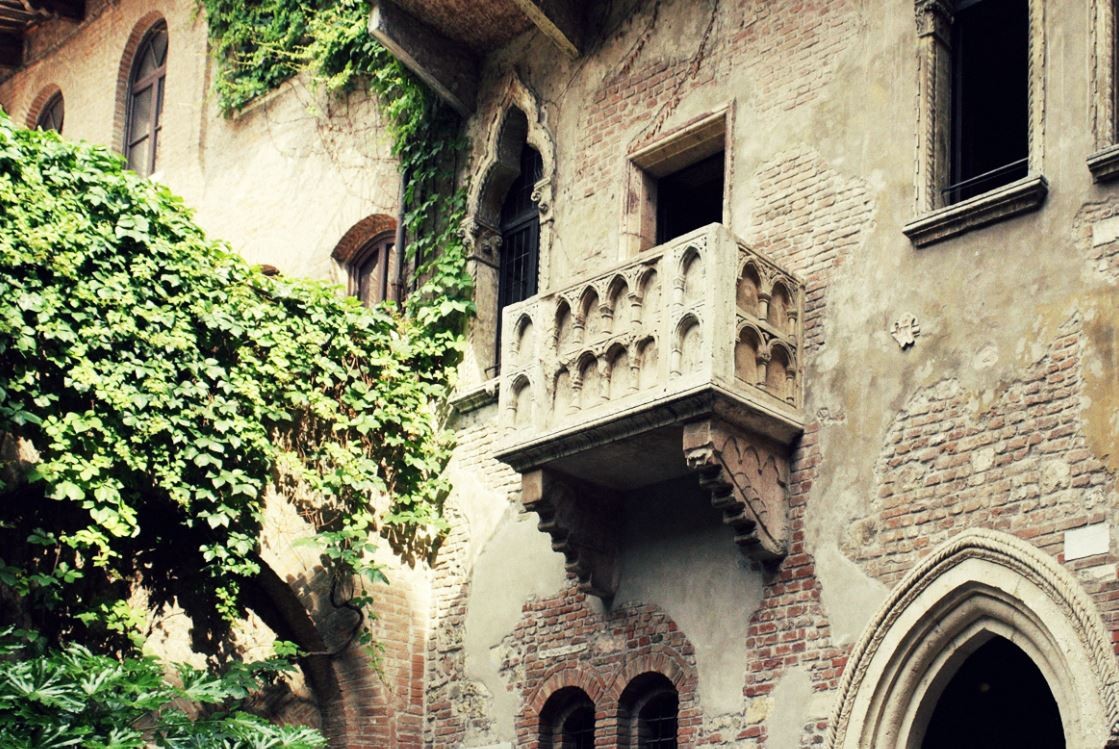 pin-and-travel-where-to-go-2017-verona