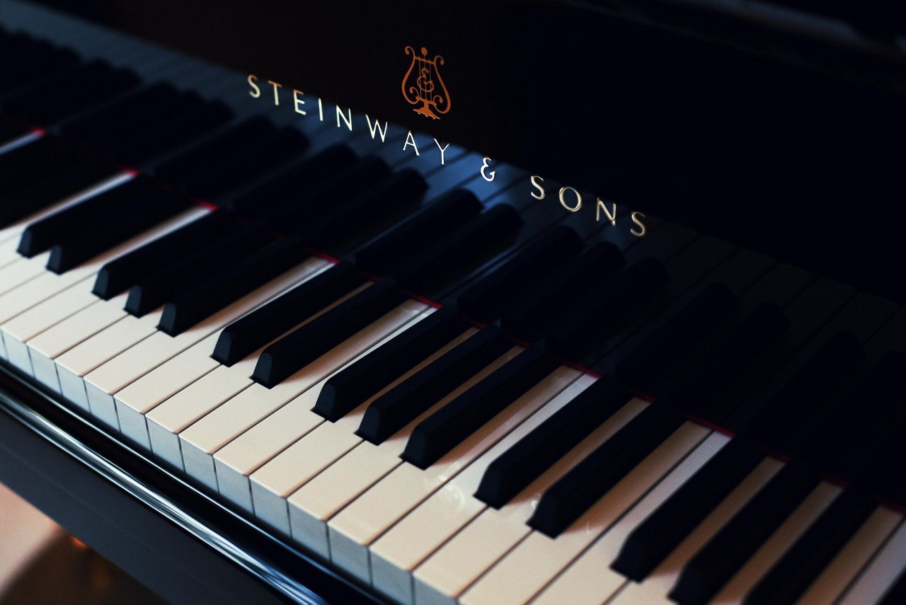 Piano Steinway &amp; Sons