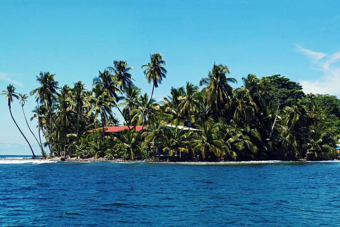 best-beaches-for-surfing-Bocas-del-Toro-Panam-e1602140804859