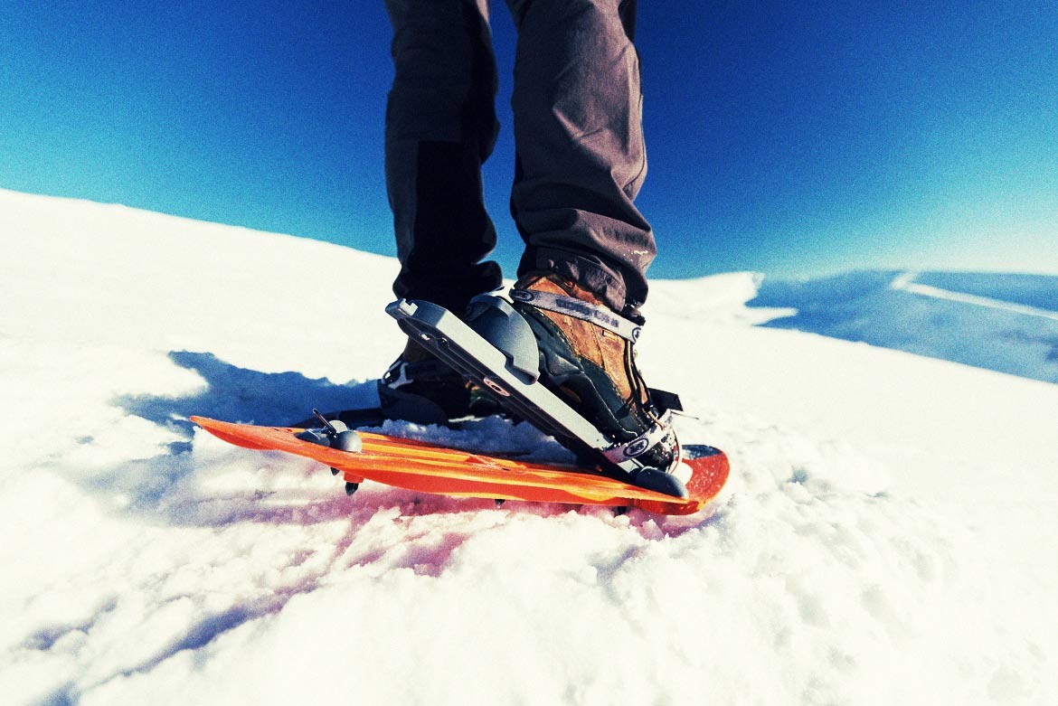 Ropa y botas de nieve para esquiar
