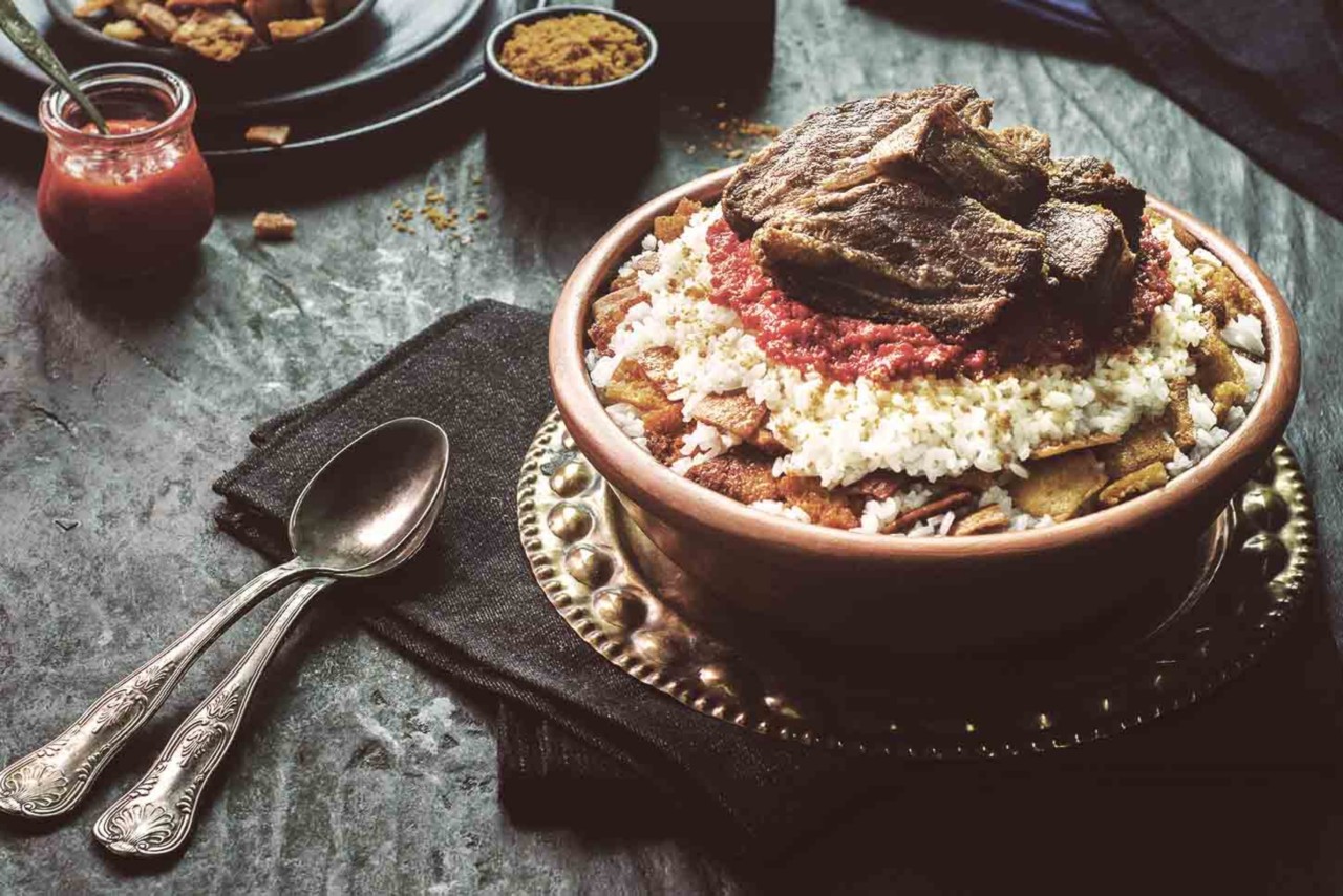 Une recette de poulet, un gâteau et un thé: voilà la nourriture égyptienne!