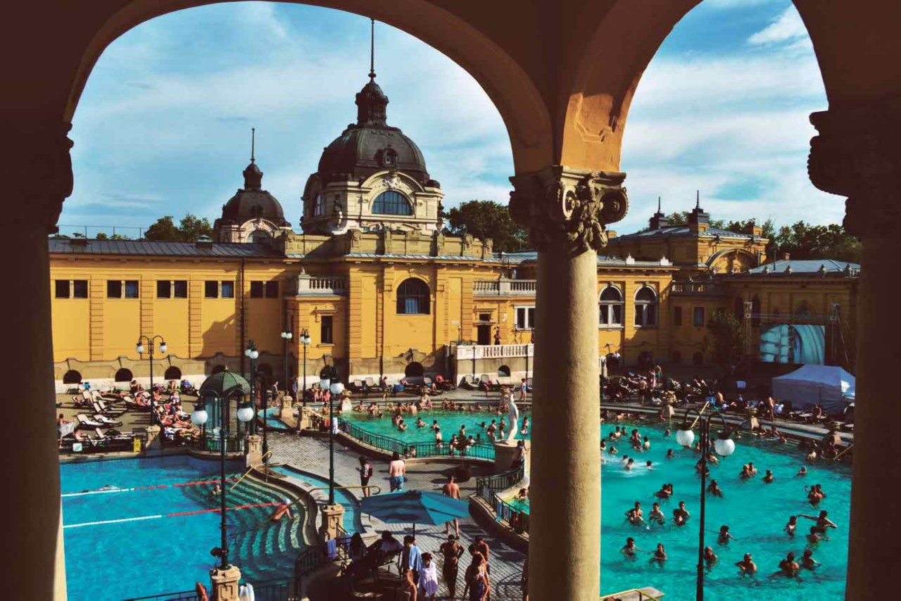 thermalbaeder-in-budapest_szchenyi-thermalbad