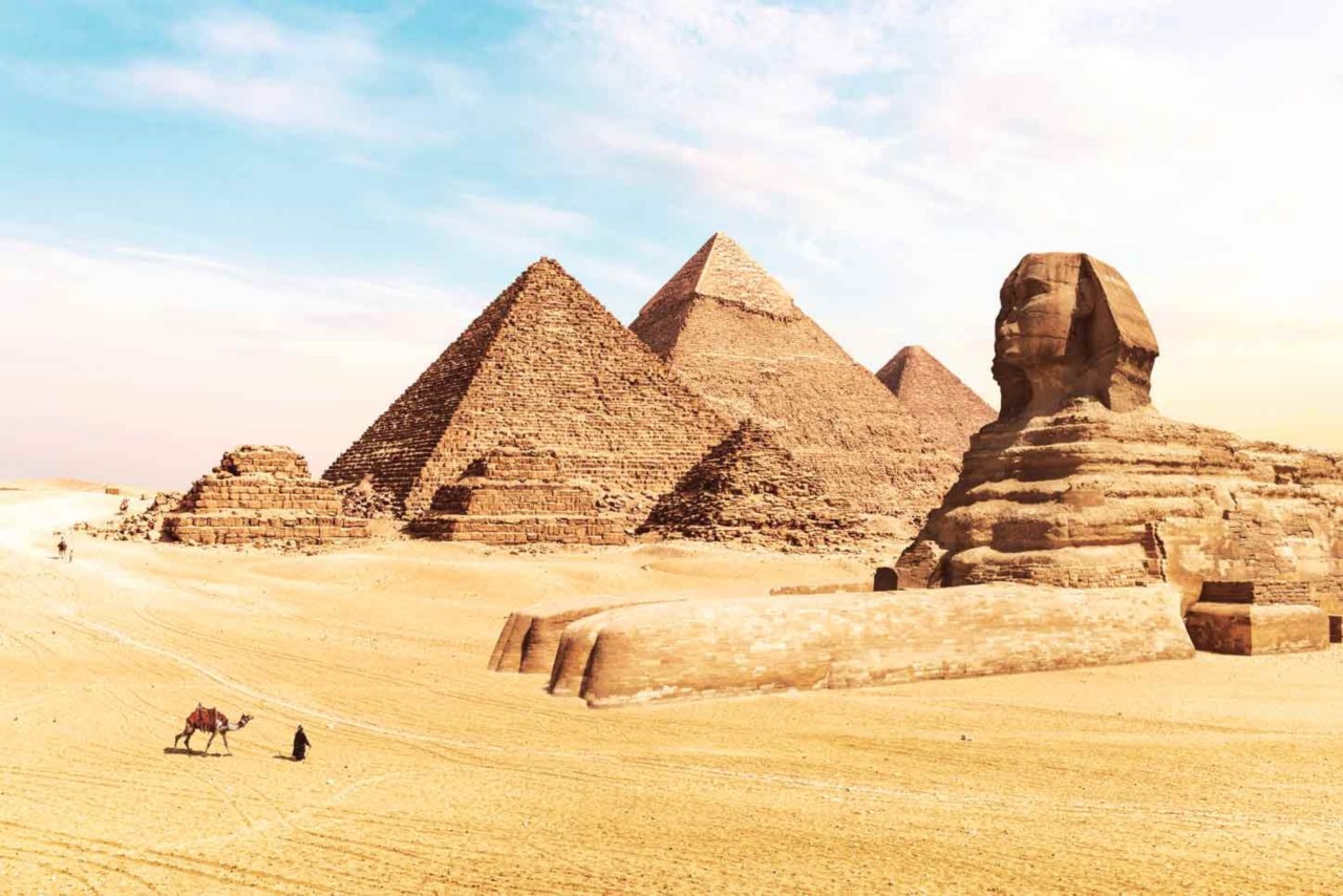 Die Pyramiden: Ägypten ist eines der beliebtesten Reiseziele für einen Urlaub im Orient.
