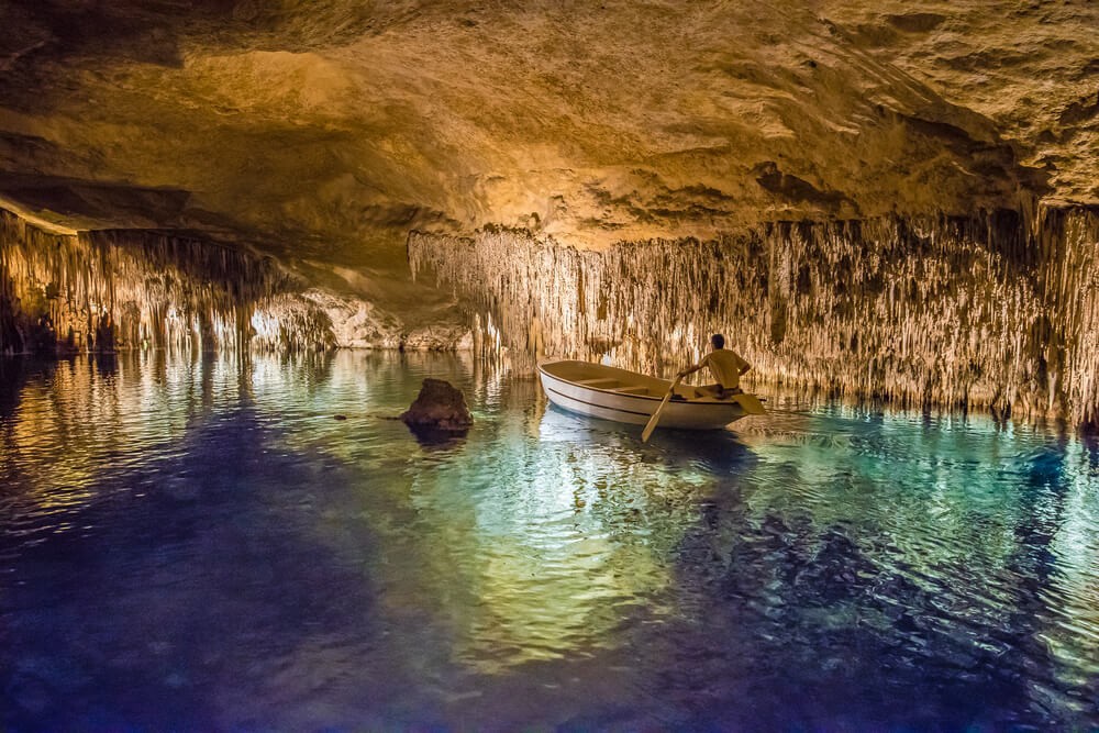 Familienurlaub auf den Balearen: Tropfsteinhöhlen auf Mallorca