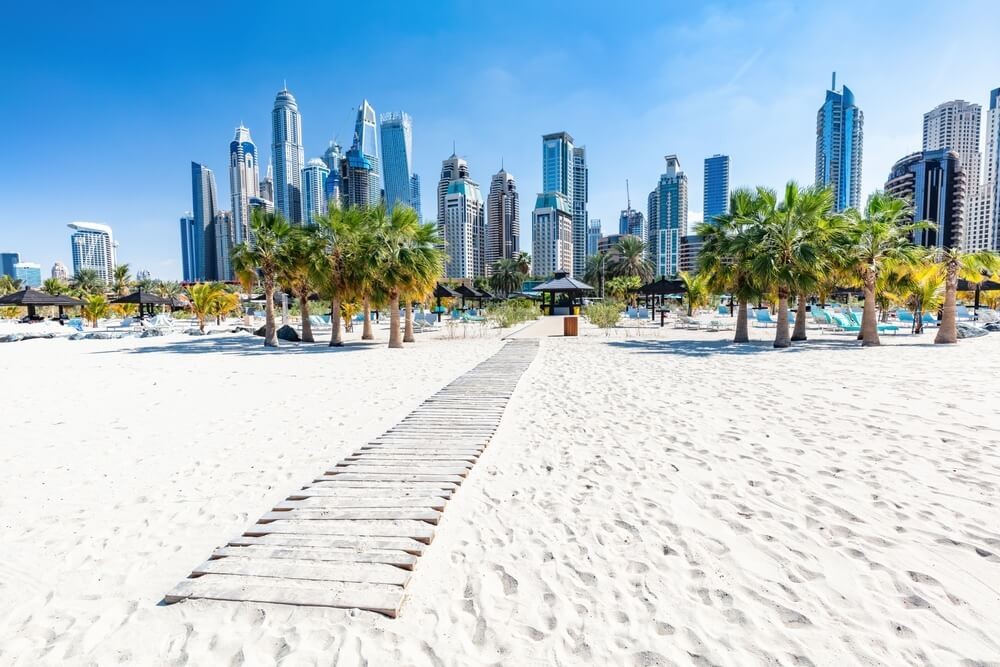 Winter in der Sonne: Strand von Dubai.