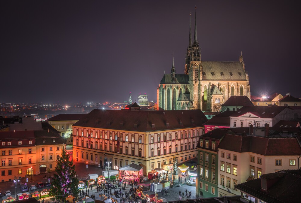 republica checa en navidad Plaza de la catedral Brno