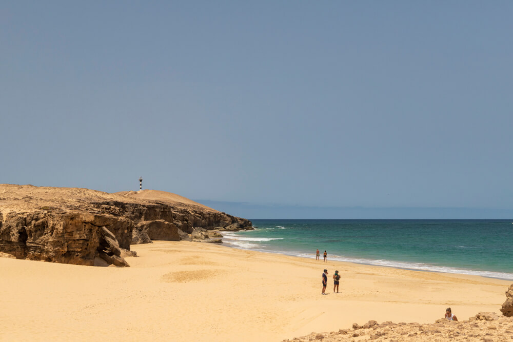 Boa Vista Beaches: 10 best sandy spots for soaking up the sun