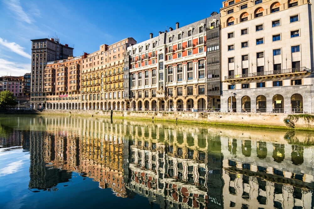 Fassaden in Bilbao Altstadt